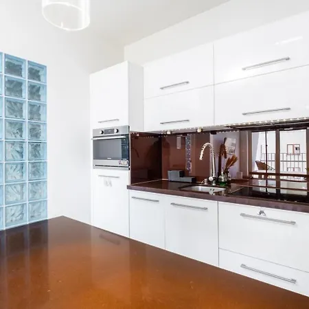 Grapefruit Ursus Balcony&parking