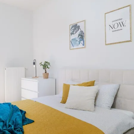 Apartment Grapefruit Ursus Balcony&parking