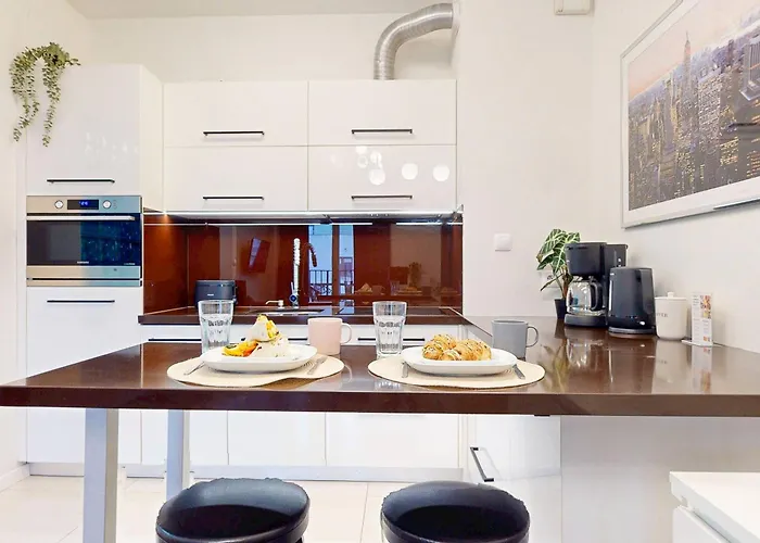 Grapefruit Ursus Balcony&parking Apartment